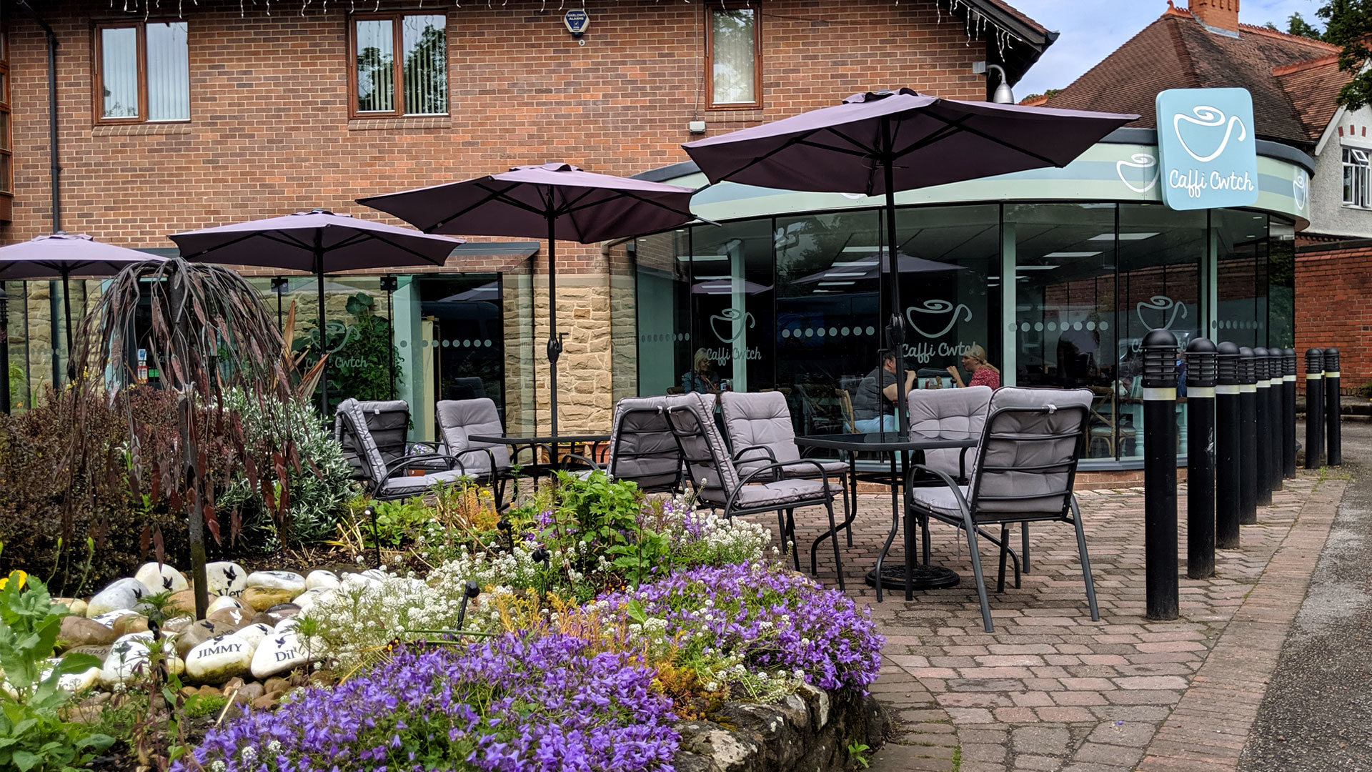 Caffi Cwtch Nightingale House Hospice