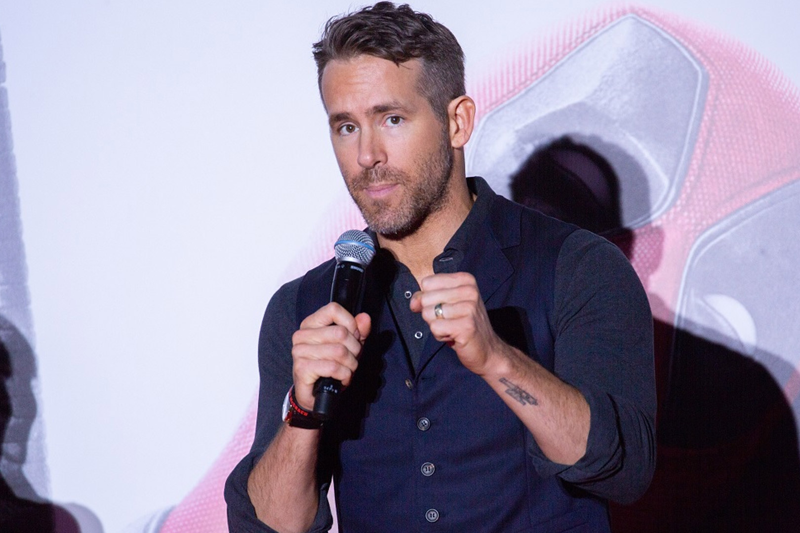 How much are people willing to pay for a bottle of gin from Ryan